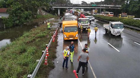 nlex traffic update today going to pampanga|Motorists endure gridlock as floods hit parts of NLEx.